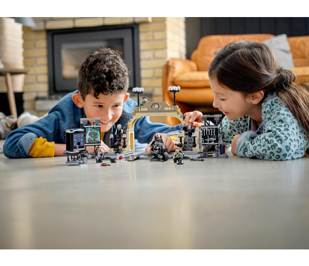 LEGO DC 76183 Pojedynek z Człowiekiem-Zagadką - 1030811 - zdjęcie 3